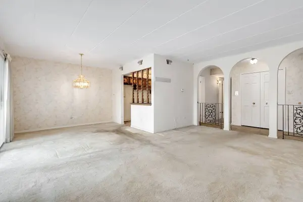 9821 S Keeler Avenue #A, Oak Lawn, IL 60453