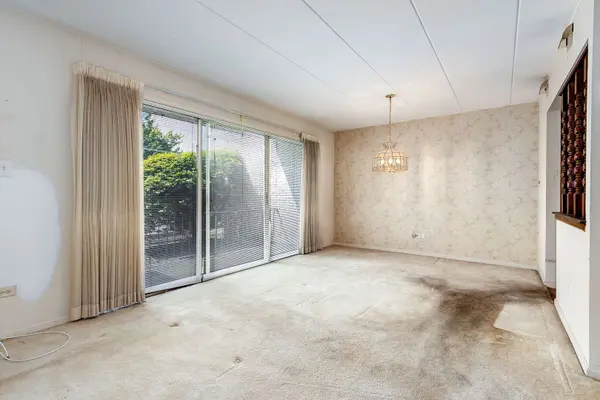 9821 S Keeler Avenue #A, Oak Lawn, IL 60453