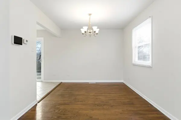 16419 Woodlawn West Avenue, South Holland, IL 60473