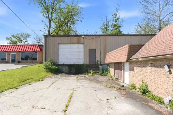 202 E Maple ST, New Lenox, IL 60451