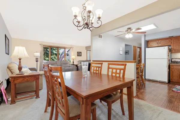 7324 W 152ND ST #73, Orland Park, IL 60462