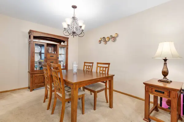 7324 W 152ND ST #73, Orland Park, IL 60462