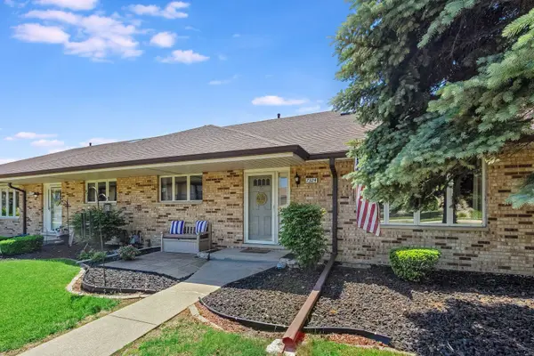 7324 W 152ND Street #73, Orland Park, IL 60462