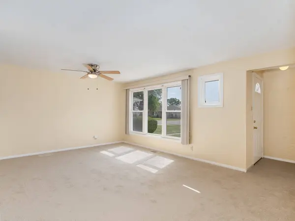 8818 S Kildare AVE, Hometown, IL 60456