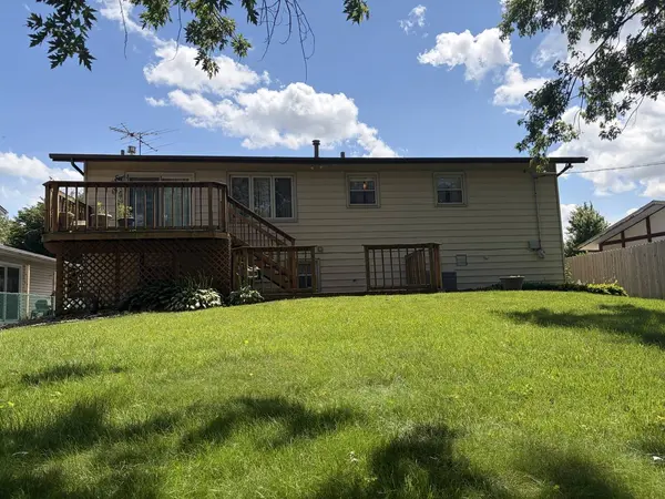 6148 Forestview DR, Oak Forest, IL 60452