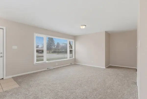 796 E 163rd ST, South Holland, IL 60473