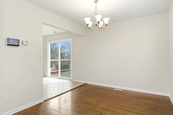 16419 Woodlawn West AVE, South Holland, IL 60473