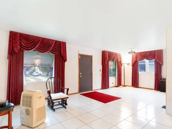 519 S 7th AVE, Maywood, IL 60153