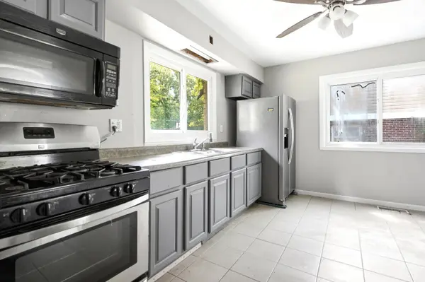 703 Circle DR, University Park, IL 60484