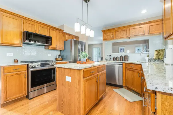 732 BRITA TRL, Minooka, IL 60447