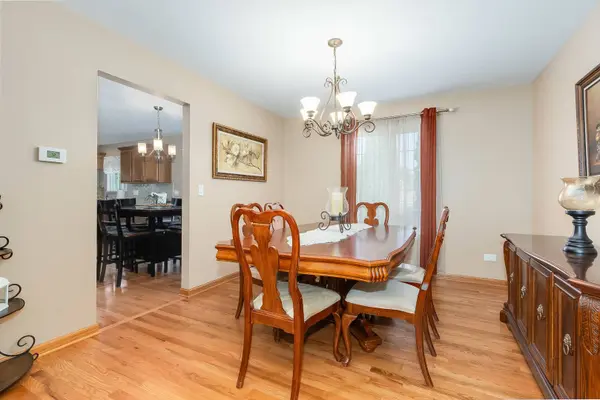 732 BRITA TRL, Minooka, IL 60447
