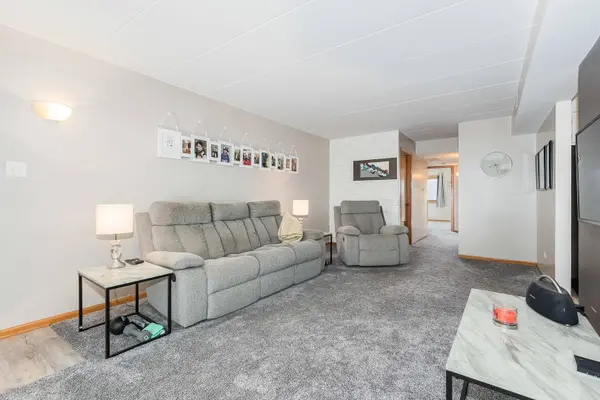 8805 S 79th AVE #11, Hickory Hills, IL 60457