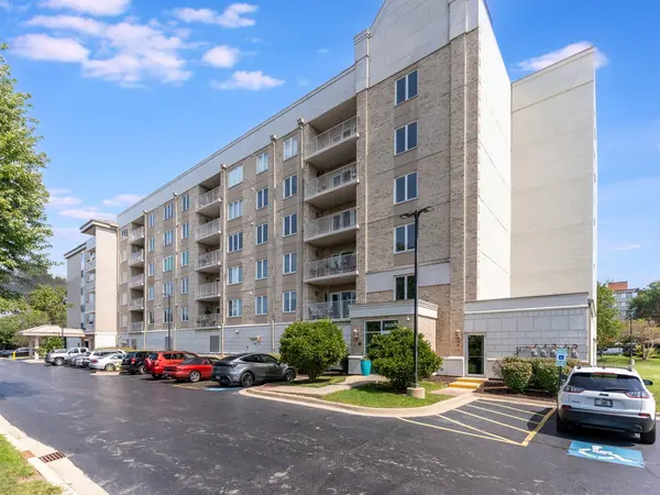 2030 Saint Regis DR #412