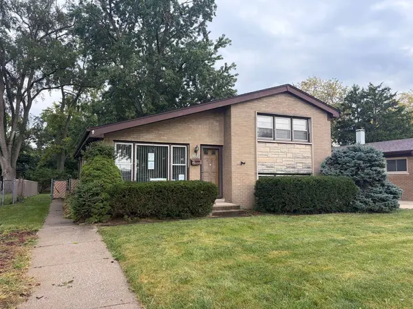 15239 Hamlin AVE