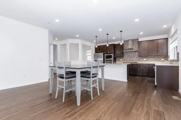 2225 Bent Grass WAY, Bolingbrook, IL 60490
