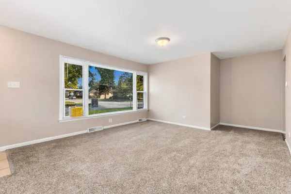 796 E 163rd ST, South Holland, IL 60473