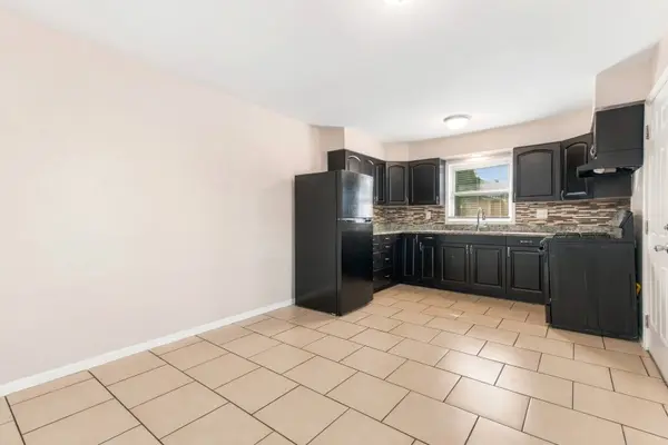 796 E 163rd ST, South Holland, IL 60473