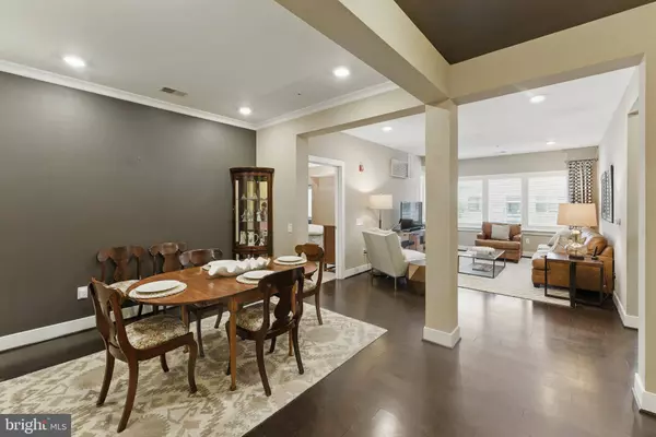 9521 BASTILLE ST #403, Fairfax, VA 22031