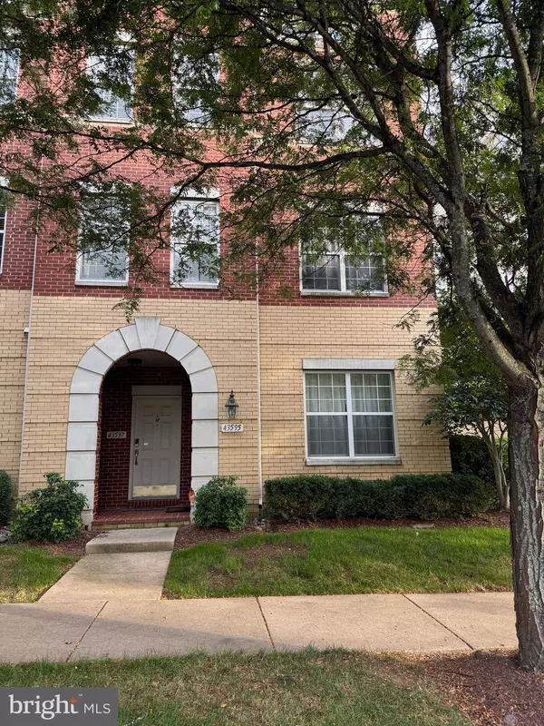 43595 MCDOWELL SQ, Leesburg, VA 20176