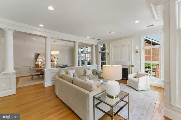 1480 EVANS FARM DR #202, Mclean, VA 22101