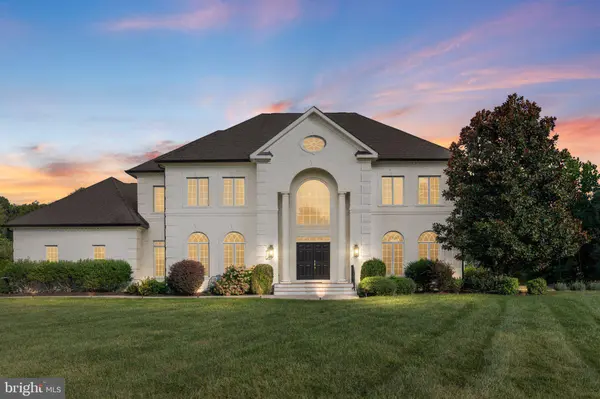 40163 BEACON HILL DR, Leesburg, VA 20176
