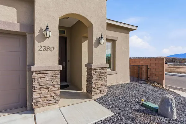2380 Dover DR NE, Rio Rancho, NM 87144