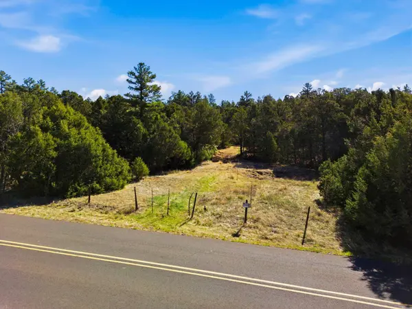 70 Anaya RD, Tijeras, NM 87059