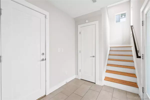 1733 Irving ST #101, Denver, CO 80204