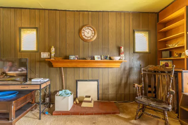 2342 Dexter St, Denver, CO 80207-3151