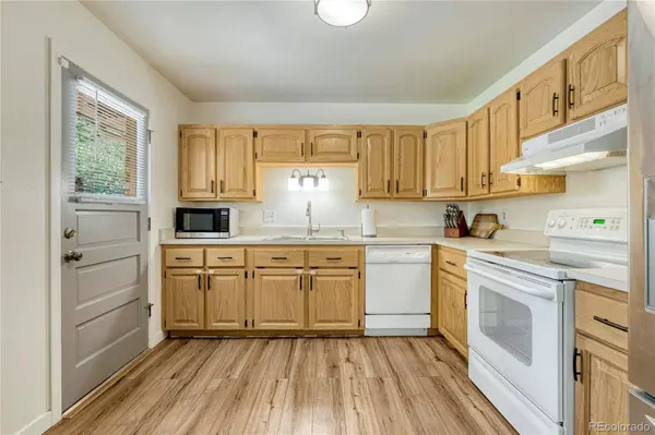 1811 S Yank CT, Lakewood, CO 80228