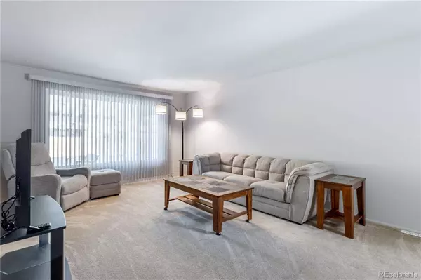 3695 W Monmouth AVE, Littleton, CO 80123