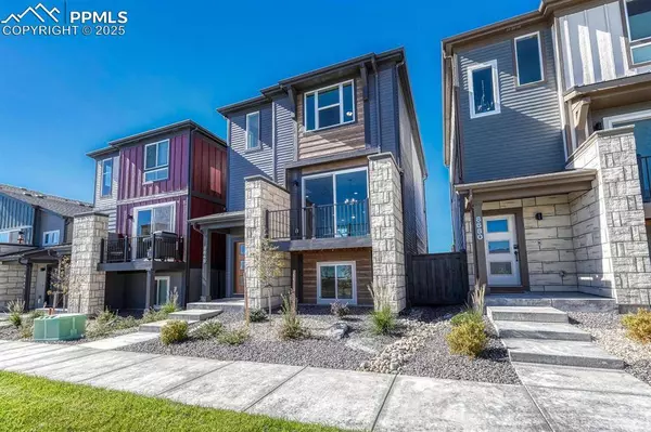 8648 Wolf Valley DR, Colorado Springs, CO 80924