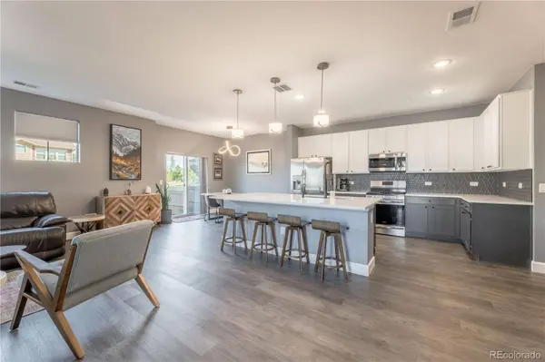 24907 E Calhoun PL #B, Aurora, CO 80016