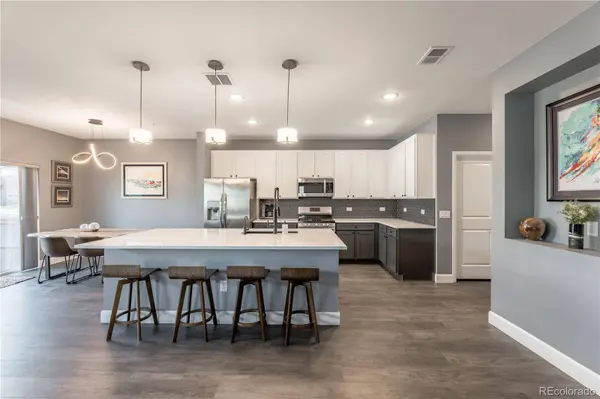 24907 E Calhoun PL #B, Aurora, CO 80016