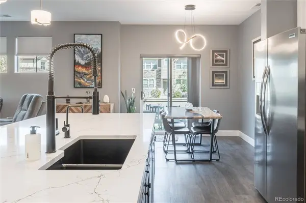 24907 E Calhoun PL #B, Aurora, CO 80016
