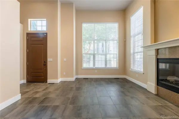 9113 Kornbrust CIR, Lone Tree, CO 80124