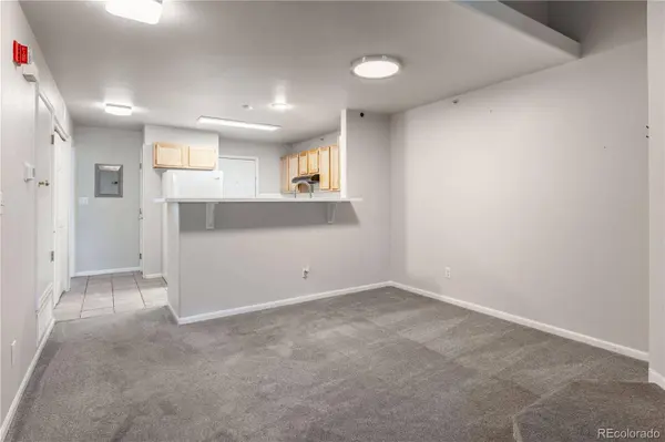 12555 E Tennessee CIR #302, Aurora, CO 80012