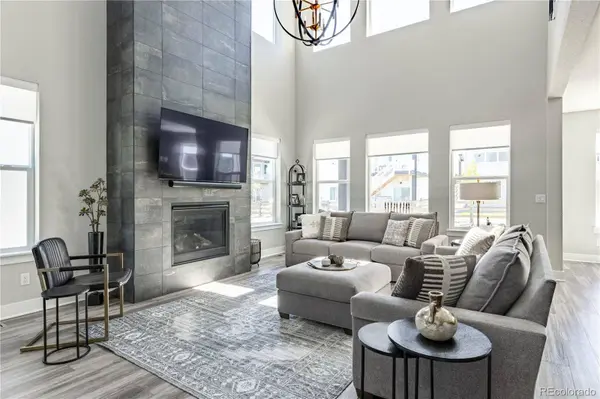 146 Kitselman DR, Castle Rock, CO 80104