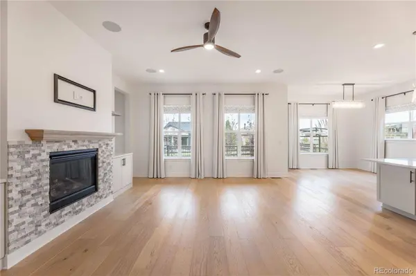 433 Scrubjay CIR, Castle Rock, CO 80104