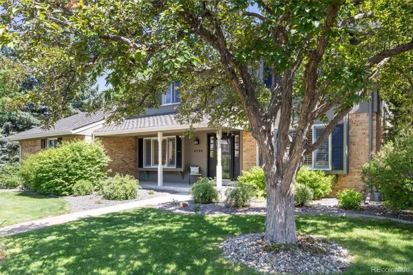 3726 E Nichols AVE, Centennial, CO 80122