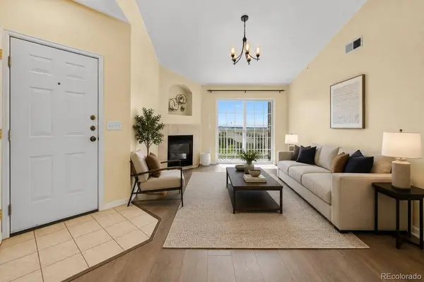 7440 S Blackhawk ST #4-305, Englewood, CO 80112
