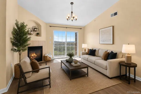 7440 S Blackhawk ST #4-305, Englewood, CO 80112