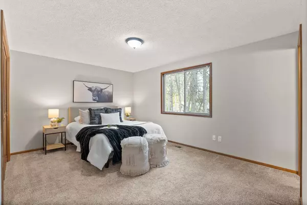 527 E Glencrest Dr, Spokane, WA 99208