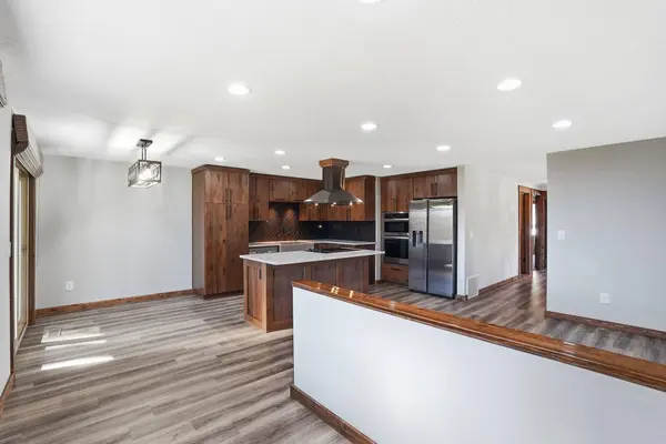 1122 E Bedivere Dr, Spokane, WA 99218