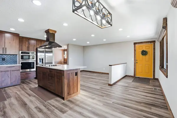 1122 E Bedivere Dr, Spokane, WA 99218