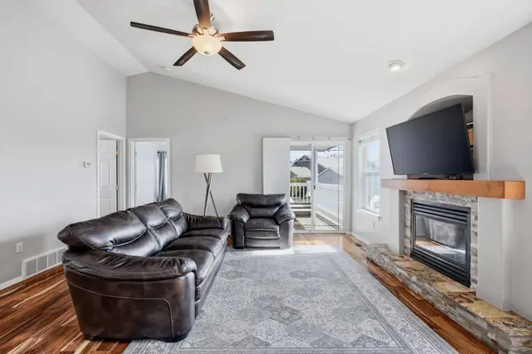 5031 W Pacific Park Dr, Spokane, WA 99208