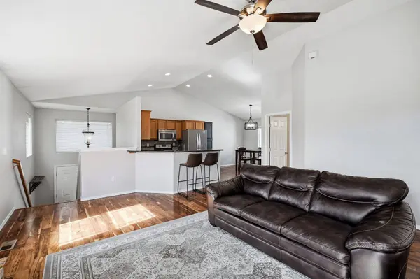 5031 W Pacific Park Dr, Spokane, WA 99208