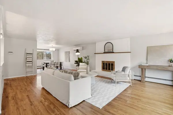 10324 N College Cir, Spokane, WA 99218