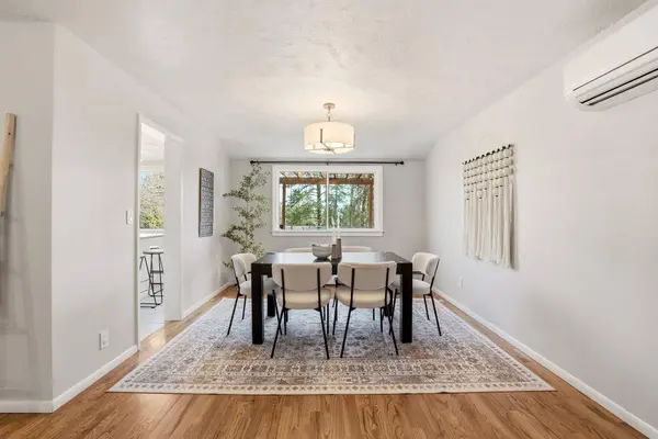 10324 N College Cir, Spokane, WA 99218