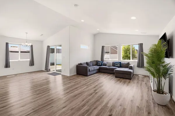 120 S Beeman St, Airway Heights, WA 99001